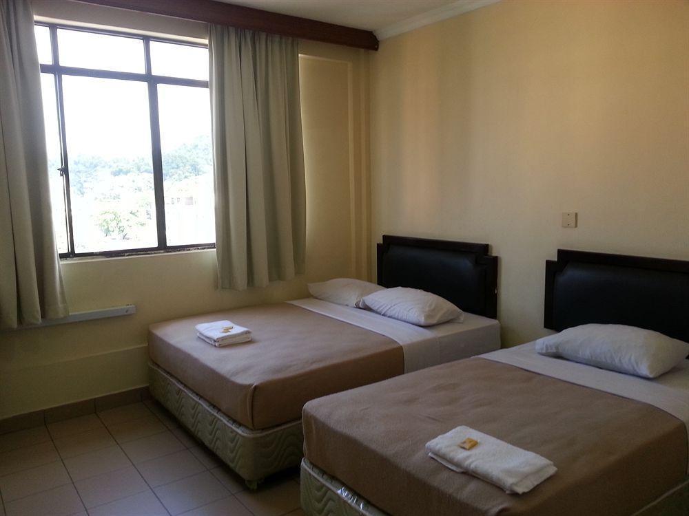 Hotel Iskandar Kota Kinabalu Exteriör bild